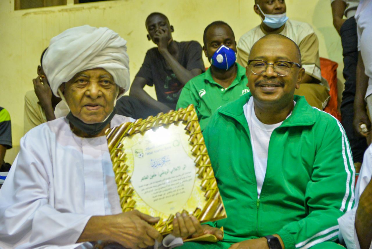 بصالة هاشم ضيف الله افتتاح باهر لدورة بنك فيصل الإسلامي الرمضانية